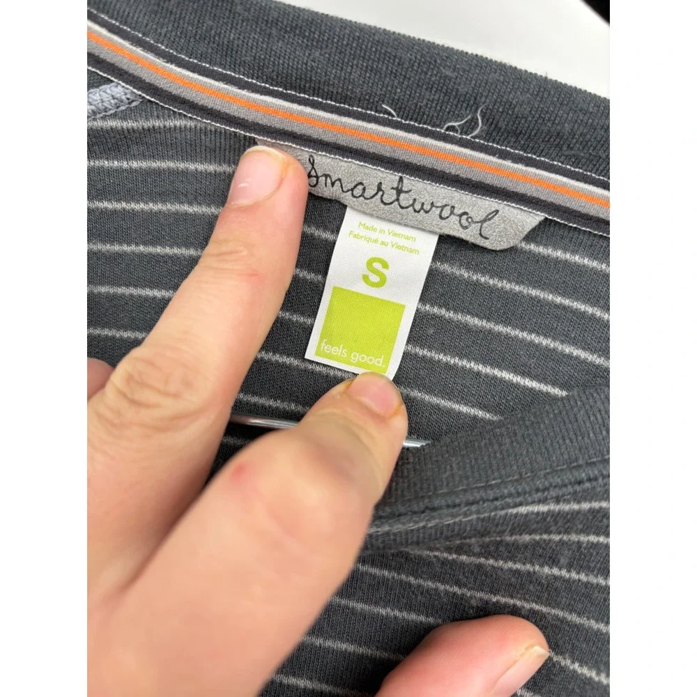 Smartwool Mens Small Merino Wool Striped Base Layer Long Sleeve Shirt Gray